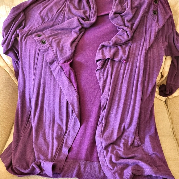 Cardigan - Picture 1 of 1